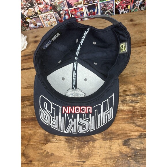 Top Of The World University Of Connecticut SnapBack Hat Cap UConn Basketball - Picture 5 of 6